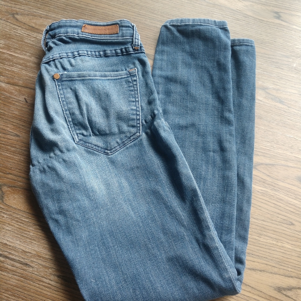 H&M women's blue jeans super skinny 27/30